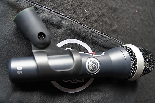 AKG D5