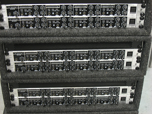Behringer HA-4700