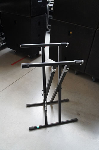 Caymon Key-board stand Double X