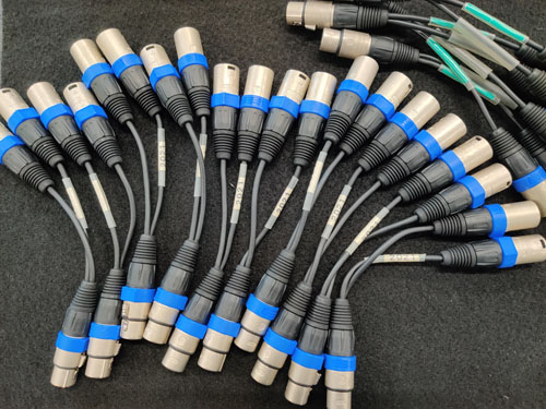 Dee Custom-Adaptors XLR-F-Y-2x XLRM-C
