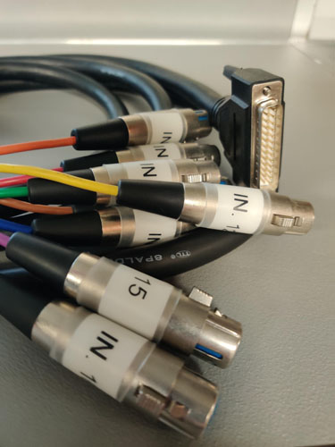 Dee Custom-multi-conductor-cable DB-25 XLRF