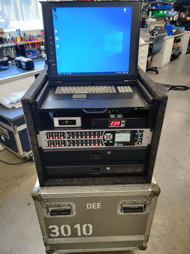 Dee Custom 17 inch