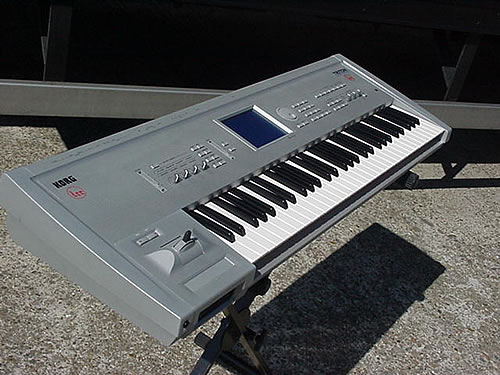 Korg Triton