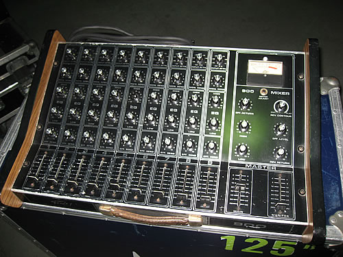 Peavey 900