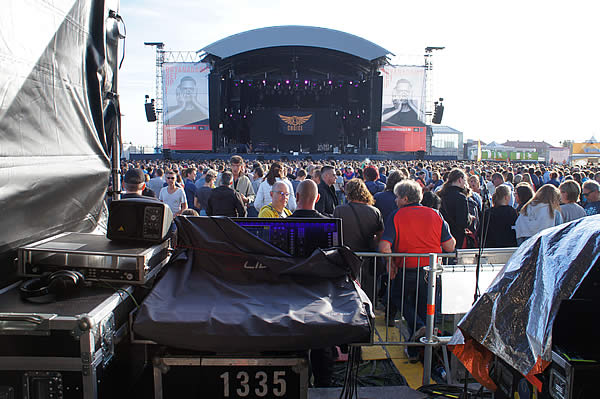 Bryan Adams and NBF - 6
