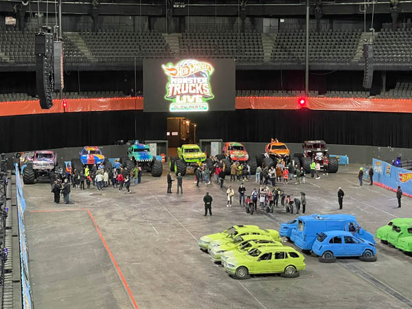 Hot Wheels - 6