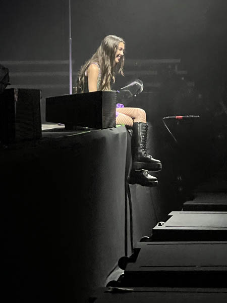 Olivia Rodrigo - 6